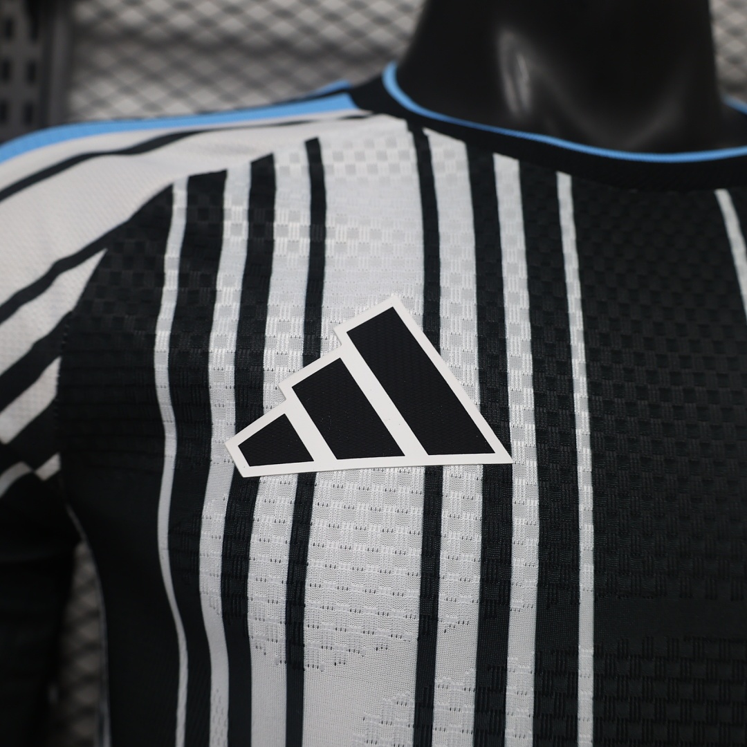 Newcastle United 2026-27 Home Long Sleeve Football Jersey Player Version
