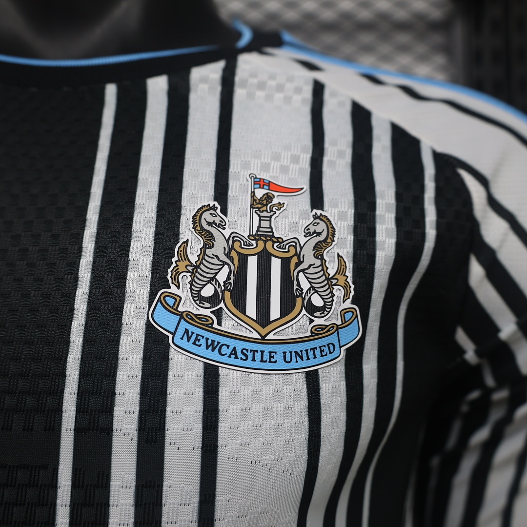 Newcastle United 2026-27 Home Long Sleeve Football Jersey Player Version