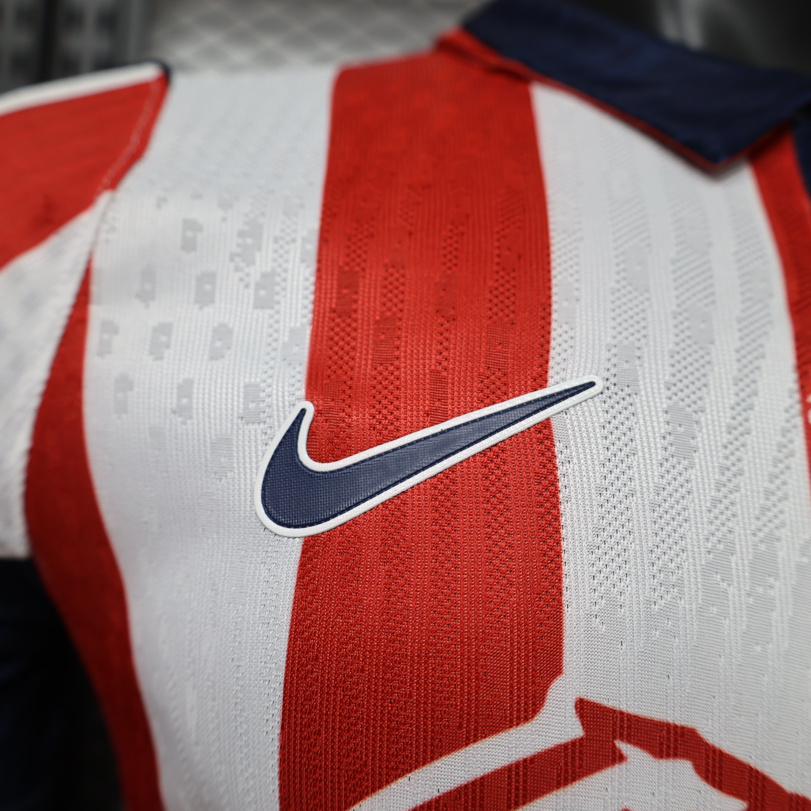 Chivas 26-27 Mens Home Football jersey Player Version