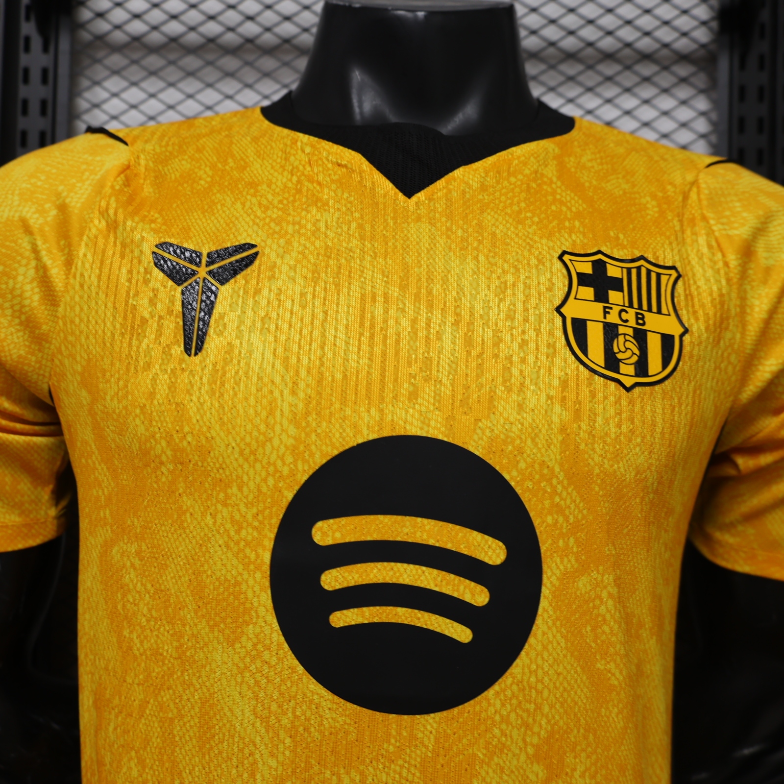 Barcelona 26-27 Season Yellow Special Edition Football Player Edition