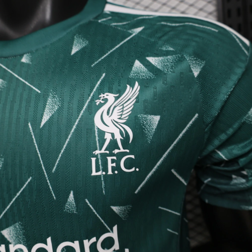 Liverpool 2026-27 Goalkeeper Football Jersey Player Version