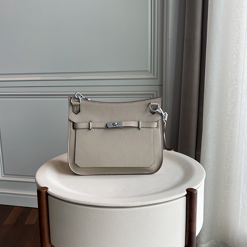 Lock Buckle Genuine Leather Jypsiere Bag Kelly-Style Small Square Bag with Wide Shoulder Strap Casual Full-Grain Leather Crossbody Bag Women's Shoulder Bag