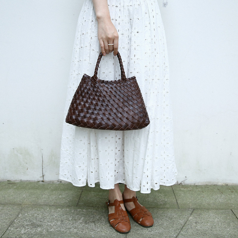 Wholesale Handmade Woven Leather Tote Bag Vintage  Cowhide Basket Bag Fashionable Handcrafted Shoulder Bag