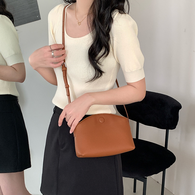百搭通勤单肩小方包2025新款头层牛皮小众贝壳包女斜挎包真皮小包