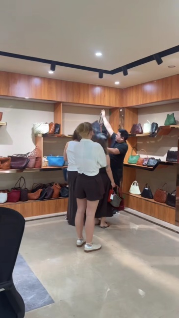 Wholesale Woven Genuine Leather Bags | Basket & Bucket Styles for Retailers