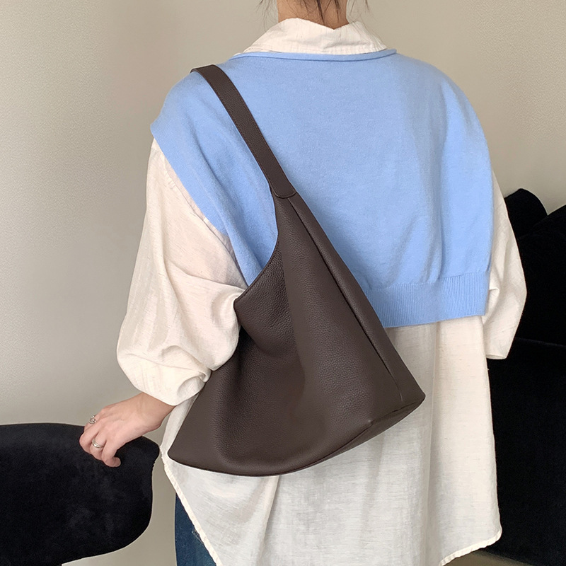 松弛感头层牛皮单肩托特包真皮大容量软皮斜挎女包2025新款hobo包