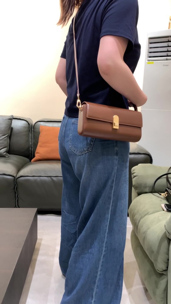新款真皮女包小众法棍包牛皮高品质高级感腋下包包百搭单肩斜挎包