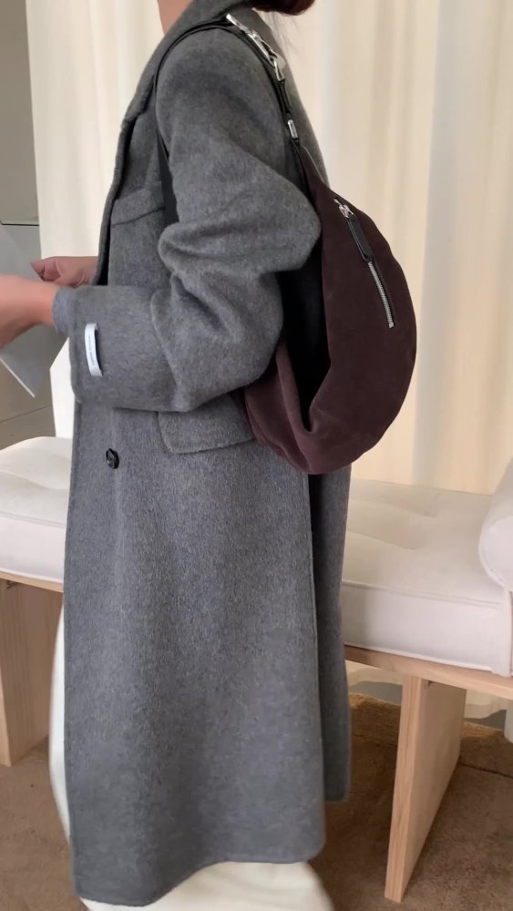 慵懒风麂皮绒牛角包2025新款小众复古牛皮饺子包斜挎大包女单肩包