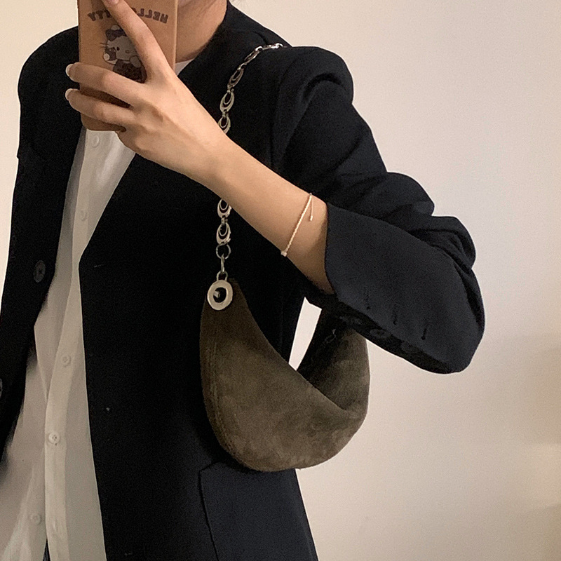 小众麂皮单肩链条包2025新款复古反绒磨砂牛皮半月包饺子包斜挎包
