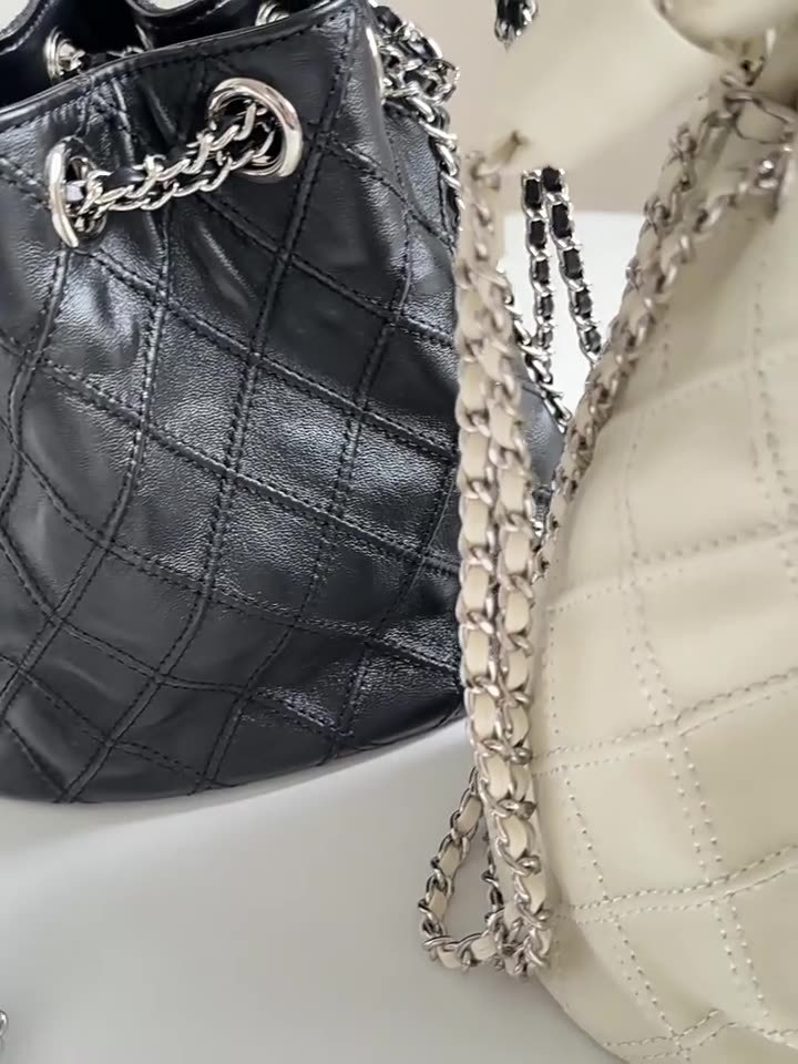 小众设计高级感羊皮手提水桶包时尚菱格链条包斜挎真皮女包