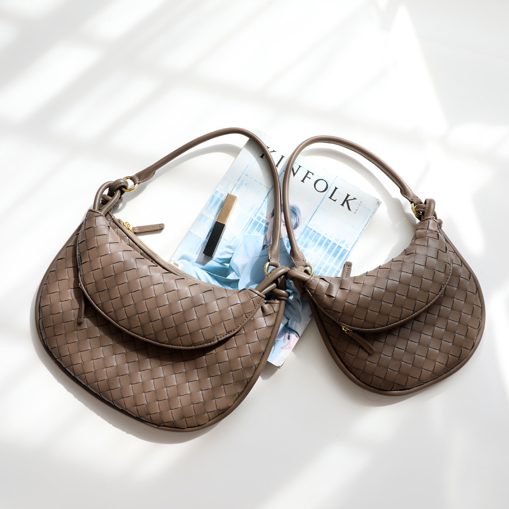 小众月牙包2025新款高级感牛皮编织双月包饺子包法式腋下包女