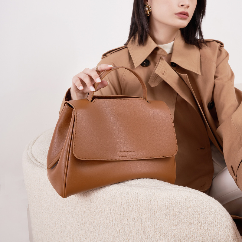 软皮包包女2025新款时尚单肩斜挎包大容量百搭托特腋下包真皮女包
