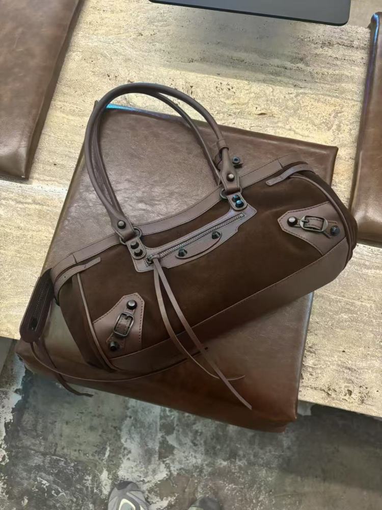 2025 New Trend Le City Moto Bag | Wholesale Genuine Leather Punk Rivet Baguette & ABG Style Underarm Purse