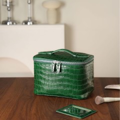 Crocodile pattern premium green
