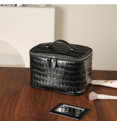 Crocodile Pattern Black