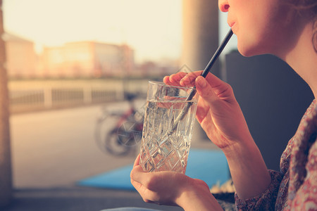 Effects of carbonated beverages