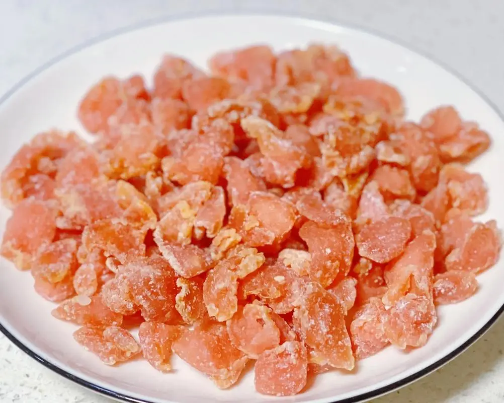 Grapefruit peel candy