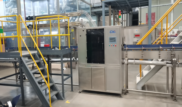 Handle  applicator - High-Speed Automation