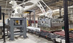 Robot palletizer