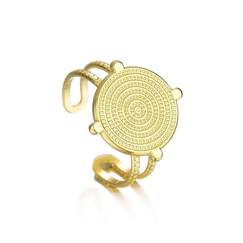 Aztec pattern medallion double row opening ring in gold plating