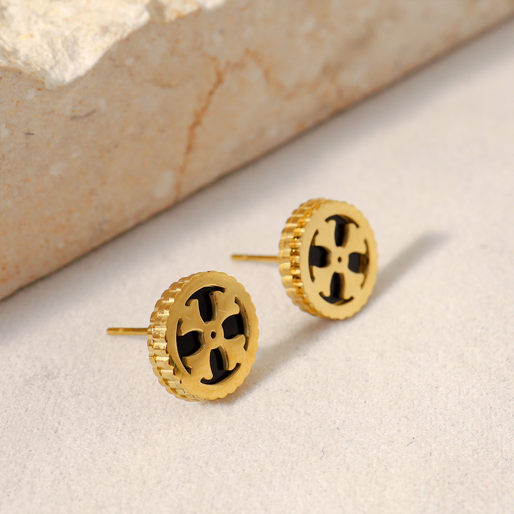 Simple Four Leaf Clover STAINLESS STEEL STUD EARRINGS / Boucle d'oreilles en acier inoxydable