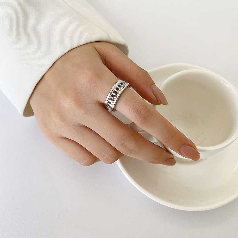 Luxury Middle Hollow Out Hole STAINLESS STEEL OPEN RINGS / Bague en acier inoxydable