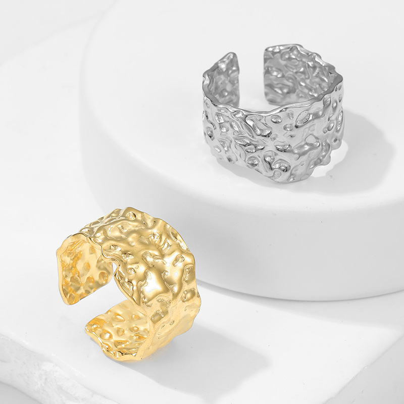 PVD Coating Stainless Steel Irregular Hammer Pattern Open Ring