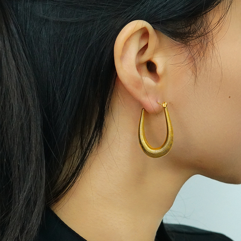 18K Gold Ornate Stainless Steel U-shaped Spring Earrings