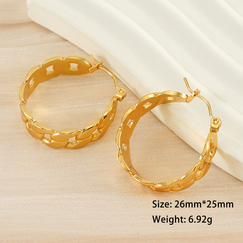Stylish Heart Annular Hoop Earrings in Stainless Steel