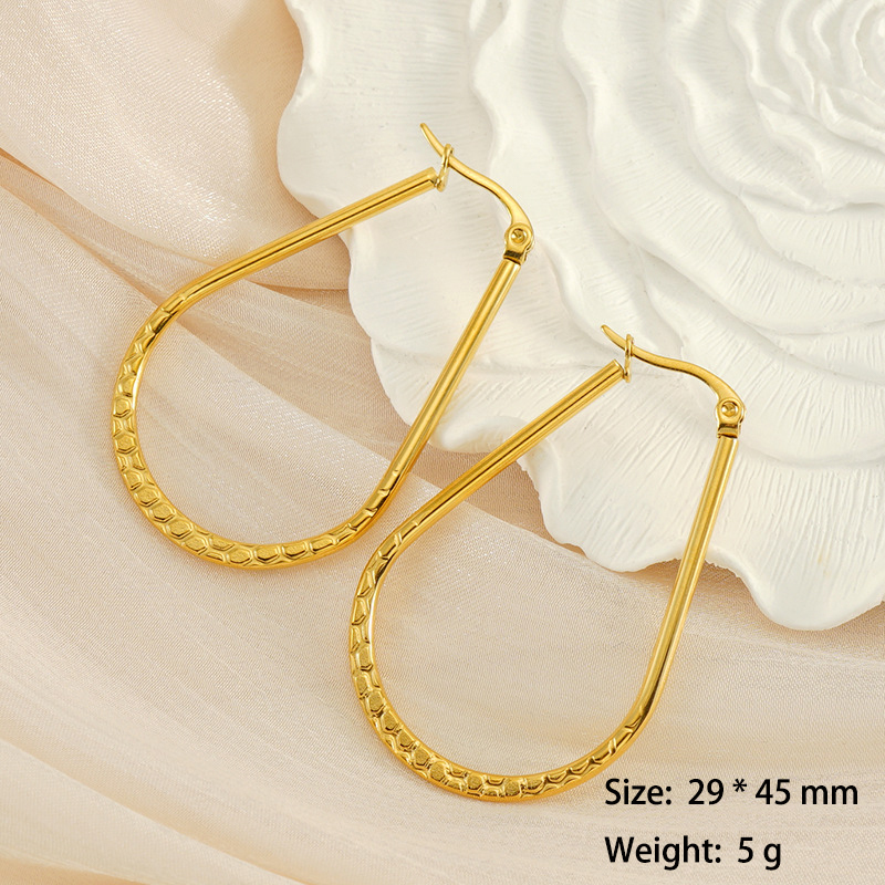 Dazzling and Luxurious U-shaped Embossing Hoop Earrings in Stainless Steel