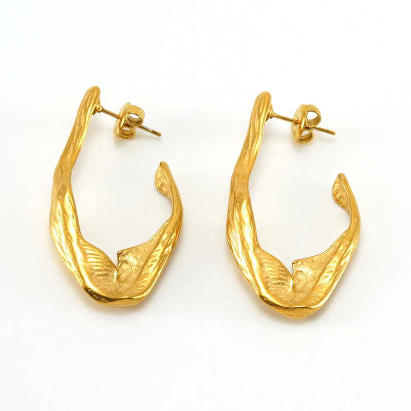 Chic Irregular pleats J-shaped hoop stainless steel earrings
