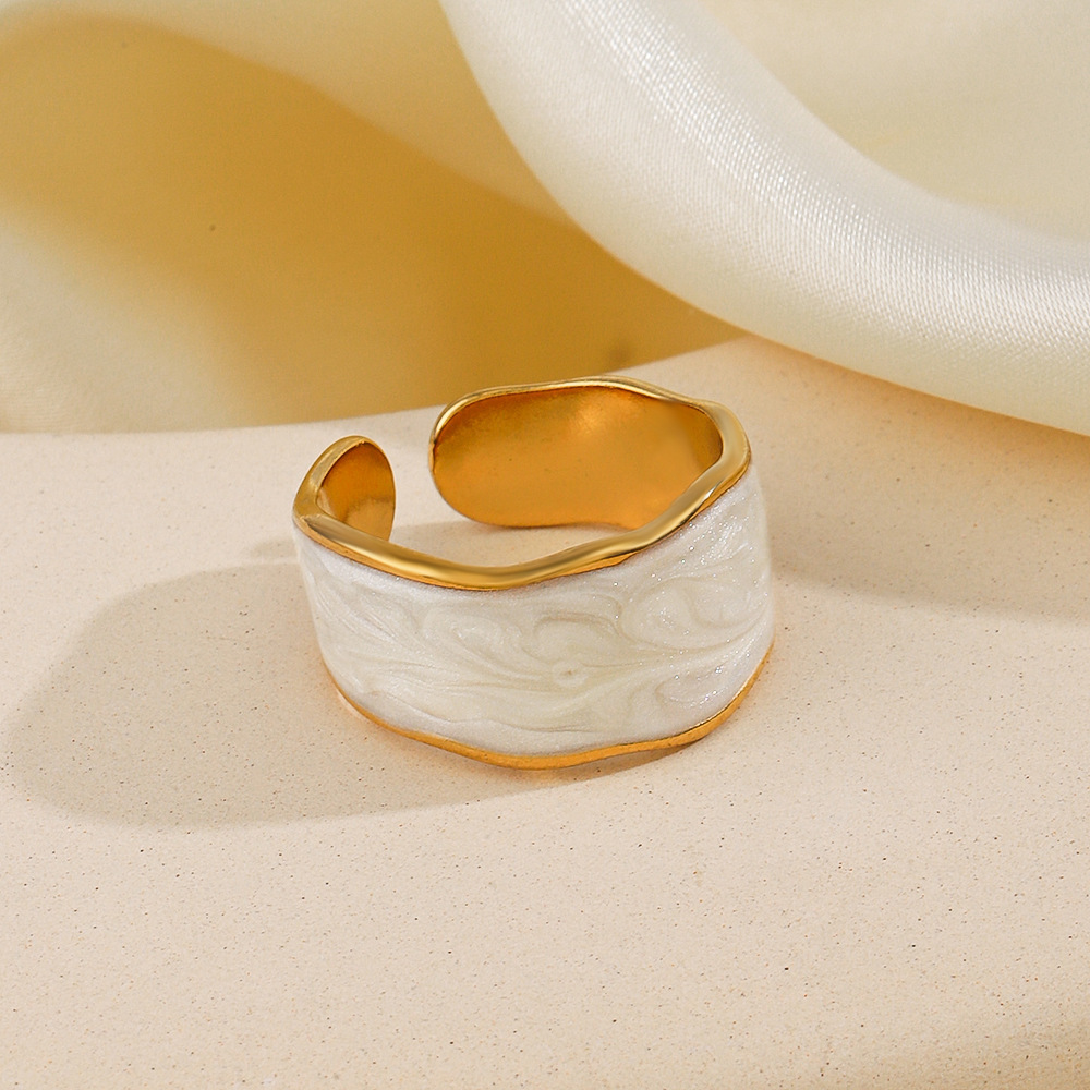 Charming White Enamelled Vacuum-Plated Stainless Steel Open Ring