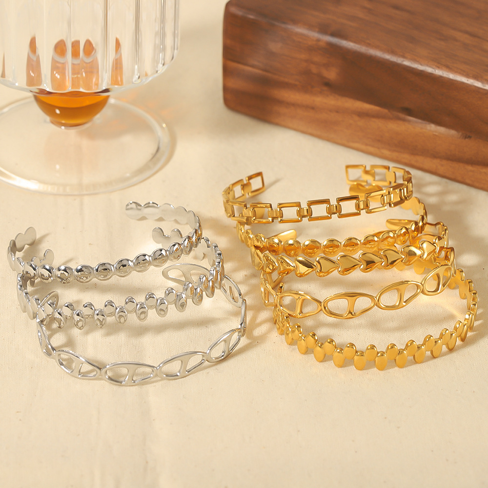 Glossy Stainless Steel Open Bangle Vacuum Plated (colors in gold and silver)