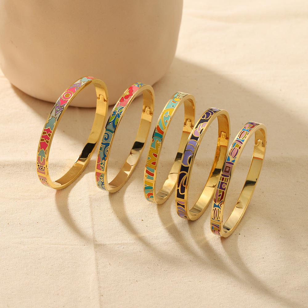 Waterproof 18K Gold Stainless Steel Cuban Chain Bracelet with Rhinestones