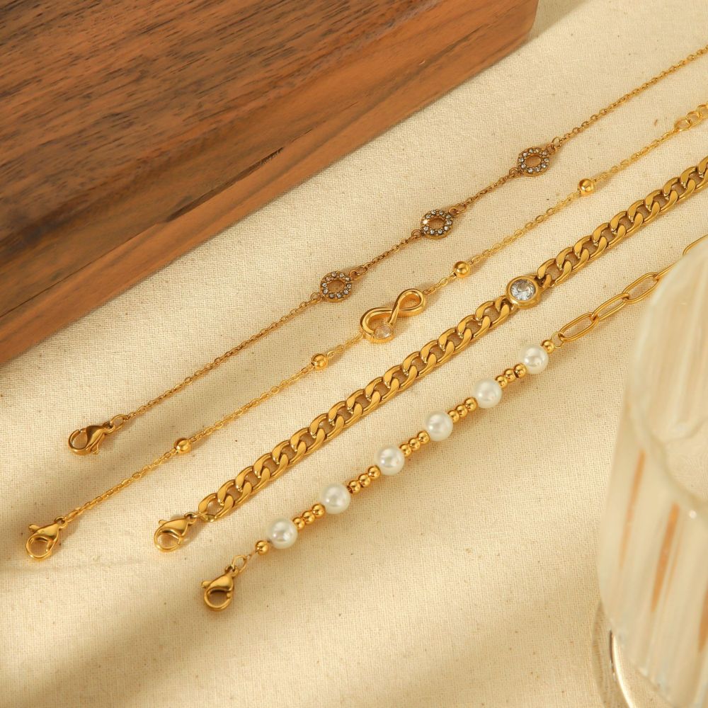 Waterproof 18K Gold Stainless Steel Cuban Chain Bracelet with Rhinestones