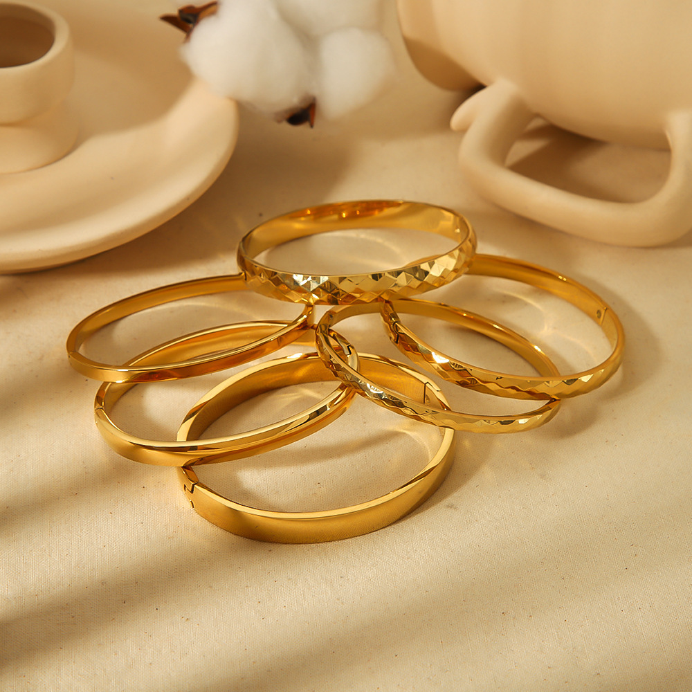 18K Gold Stainless Steel Painted Enamel Bangle PVD Plated