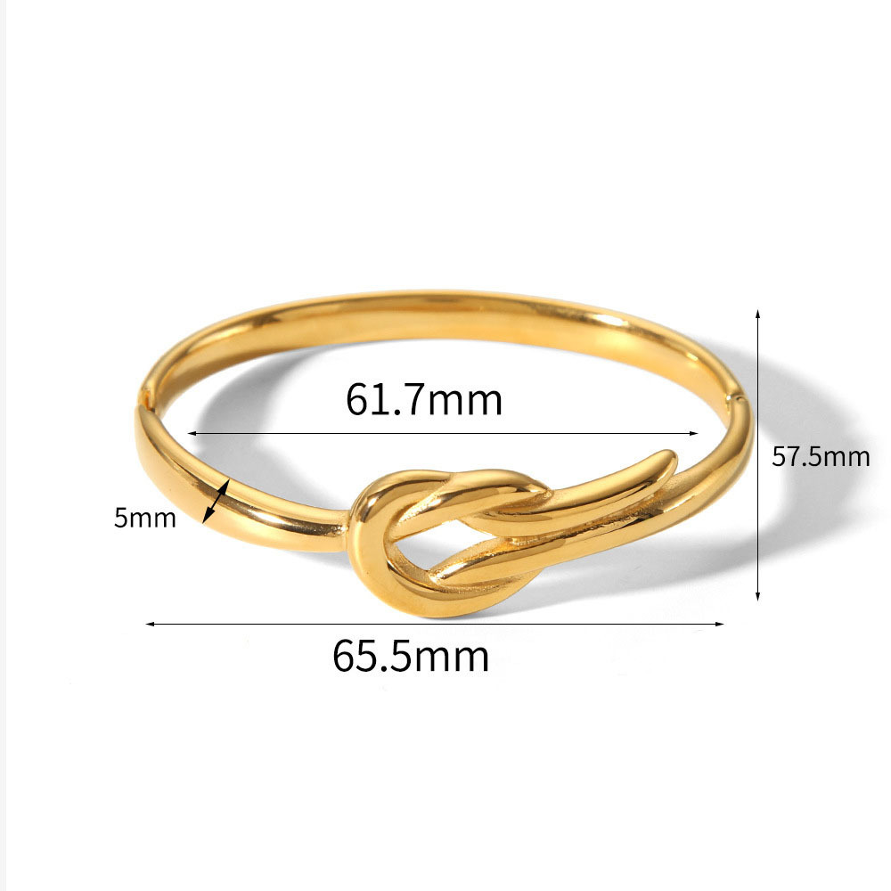 Stylish 18k Gold Plated Stainless Steel Geometric Lines Bangle