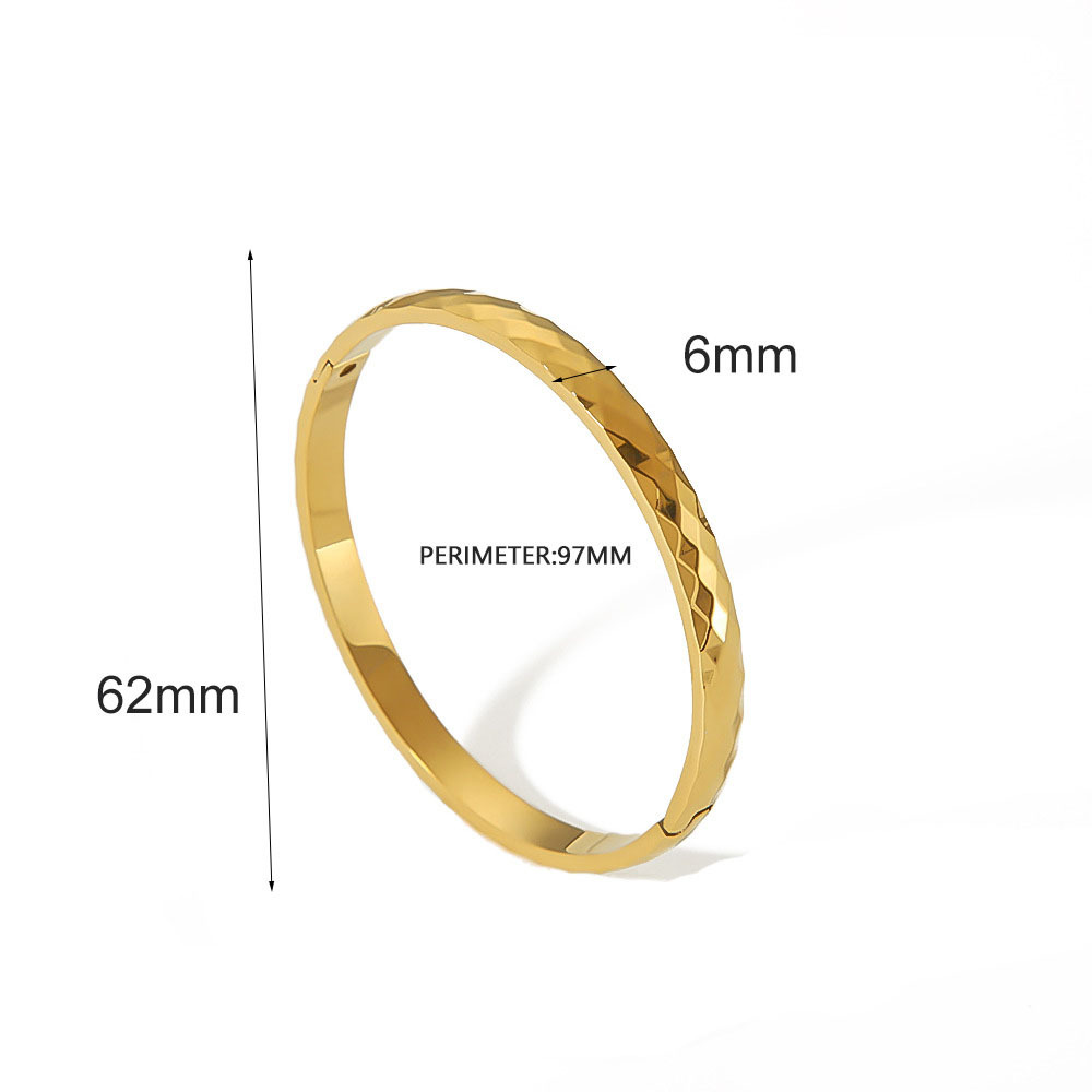 18K Gold Plated Rhombus Shaped Sparkling Bangle Stainless Steel