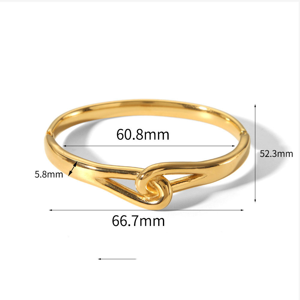 316L Stainless Steel Elegant Line Bangle 18k Gold Plated