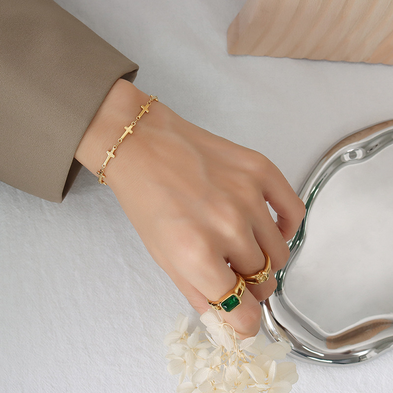 Geometric Stainless Steel 18K Gold Plated Cross Chain Bracelet