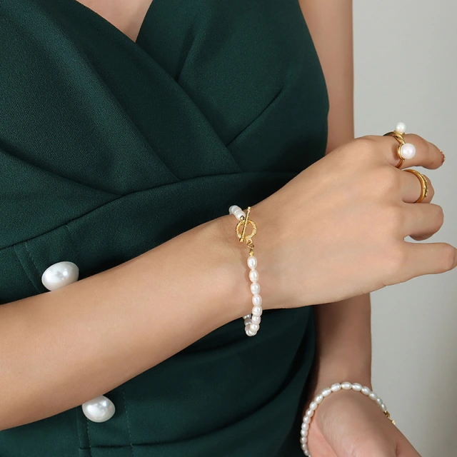 Baroque Freshwater Pearl Toggle Clasp Bracelet Stainless Steel
