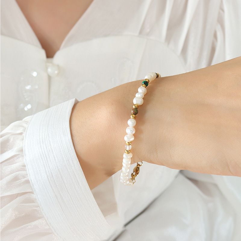 Bohemian Freshwater Pearl Natural Stone Stainless Steel Gold Plated Bracelet / bracelet en perles