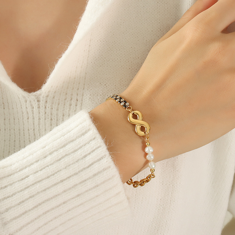 Black and White Zirconia Patchwork Cuban Chain Freshwater Pearl Letter 8 Bracelet