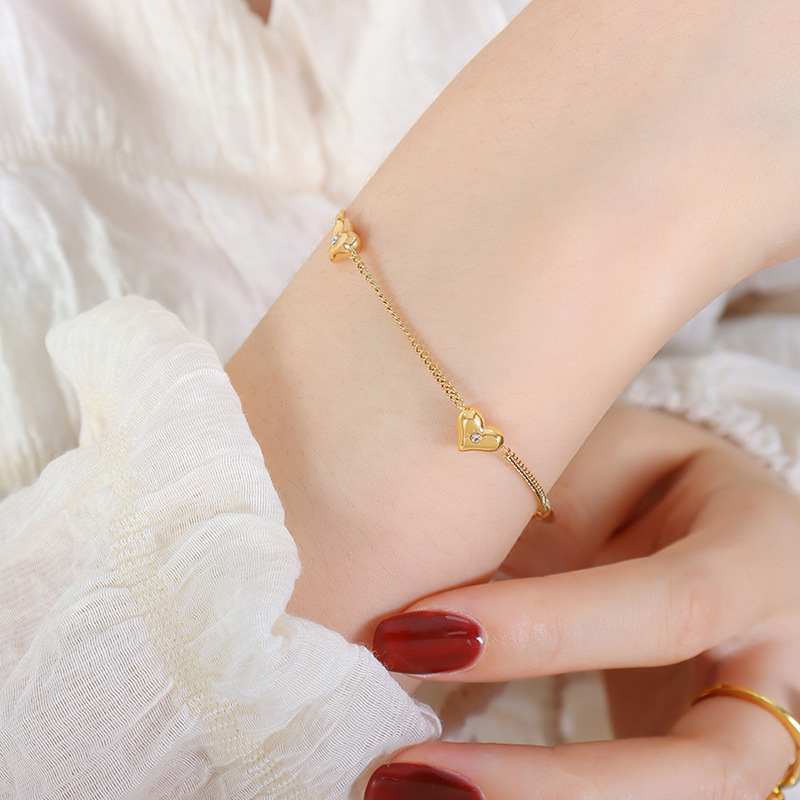 High-Polished Stainless Steel Peach Heart Bracelet with Zirconia