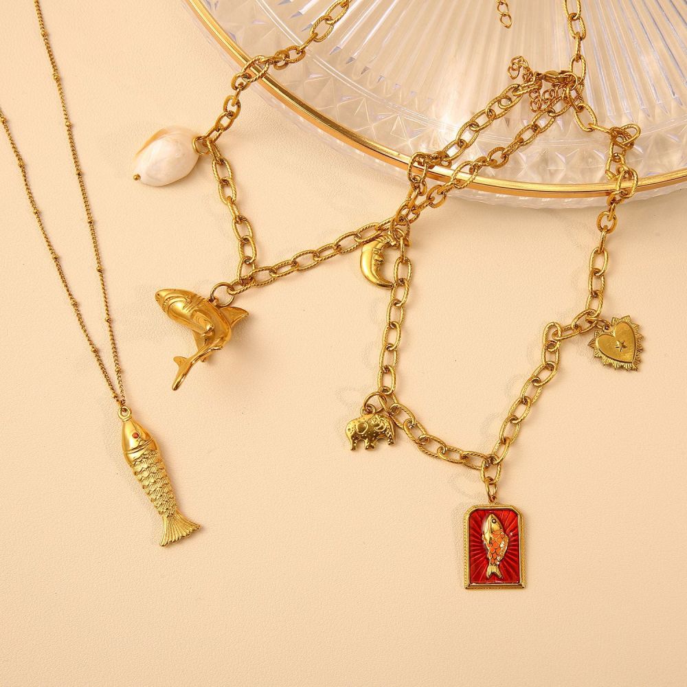 Ethnic wave pendant ruby mixed with seed beads necklace