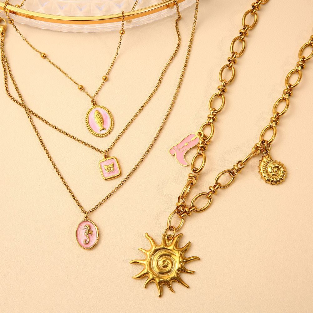 French Heart Pearl Pendant Necklace Stainless Steel in 18K Gold