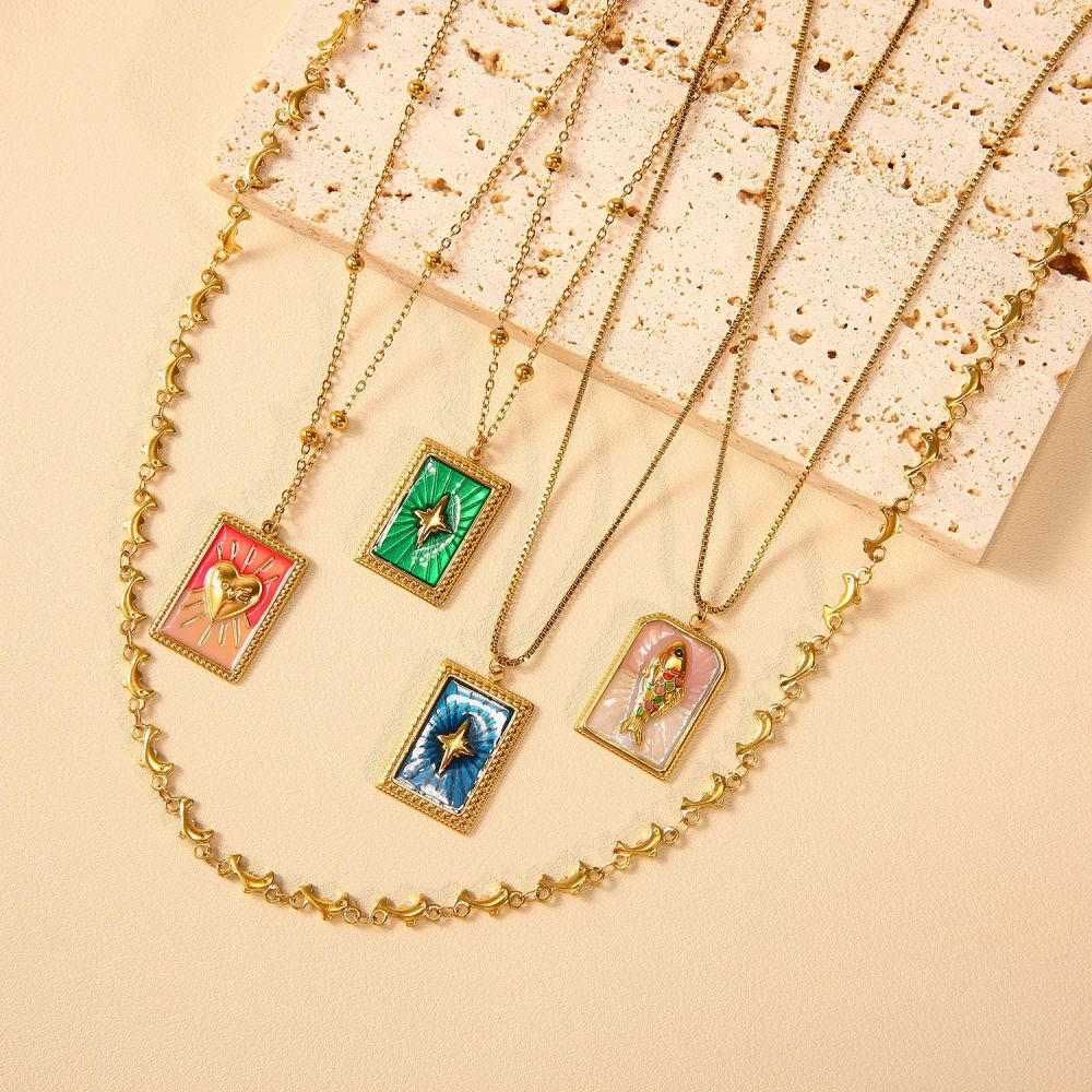 Ethnic wave pendant ruby mixed with seed beads necklace