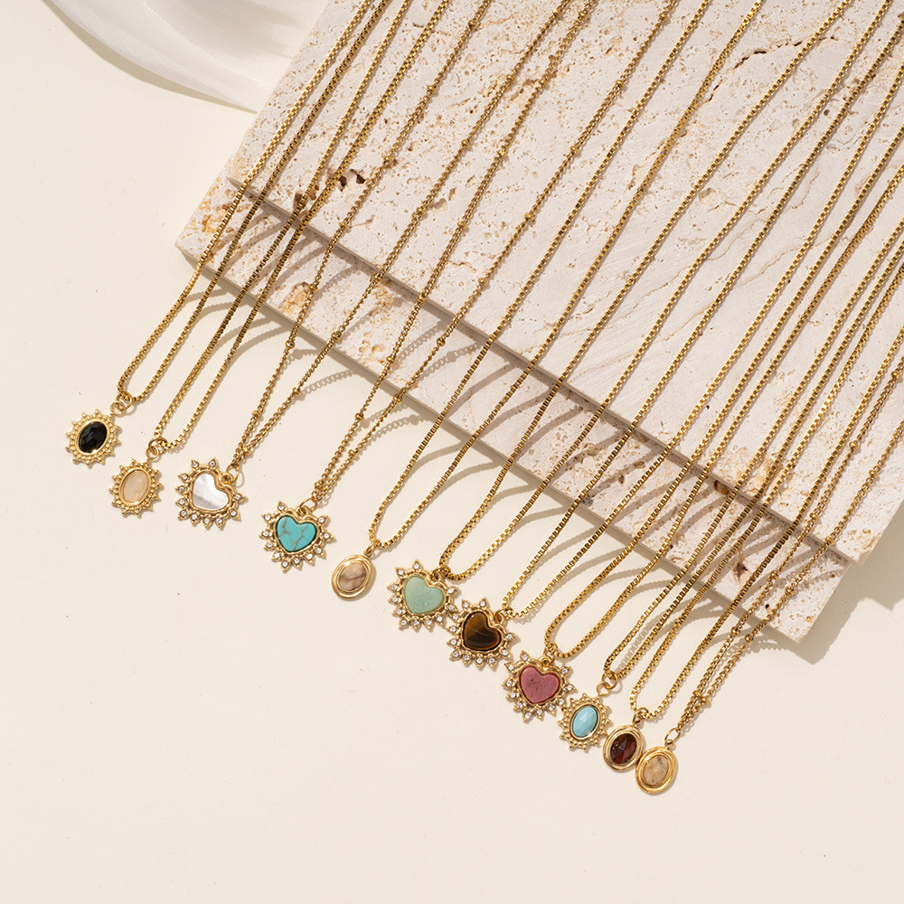 Ethnic wave pendant ruby mixed with seed beads necklace