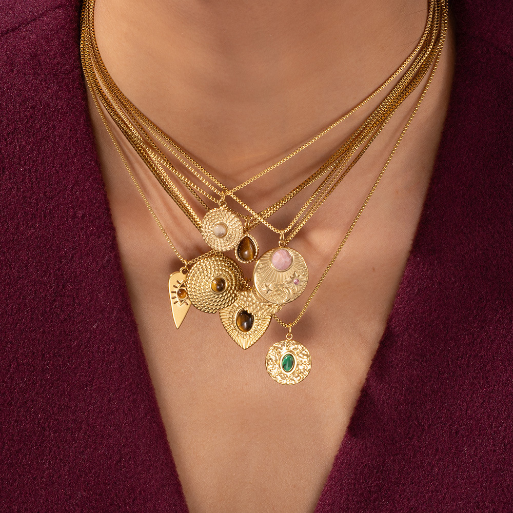 French Heart Pearl Pendant Necklace Stainless Steel in 18K Gold