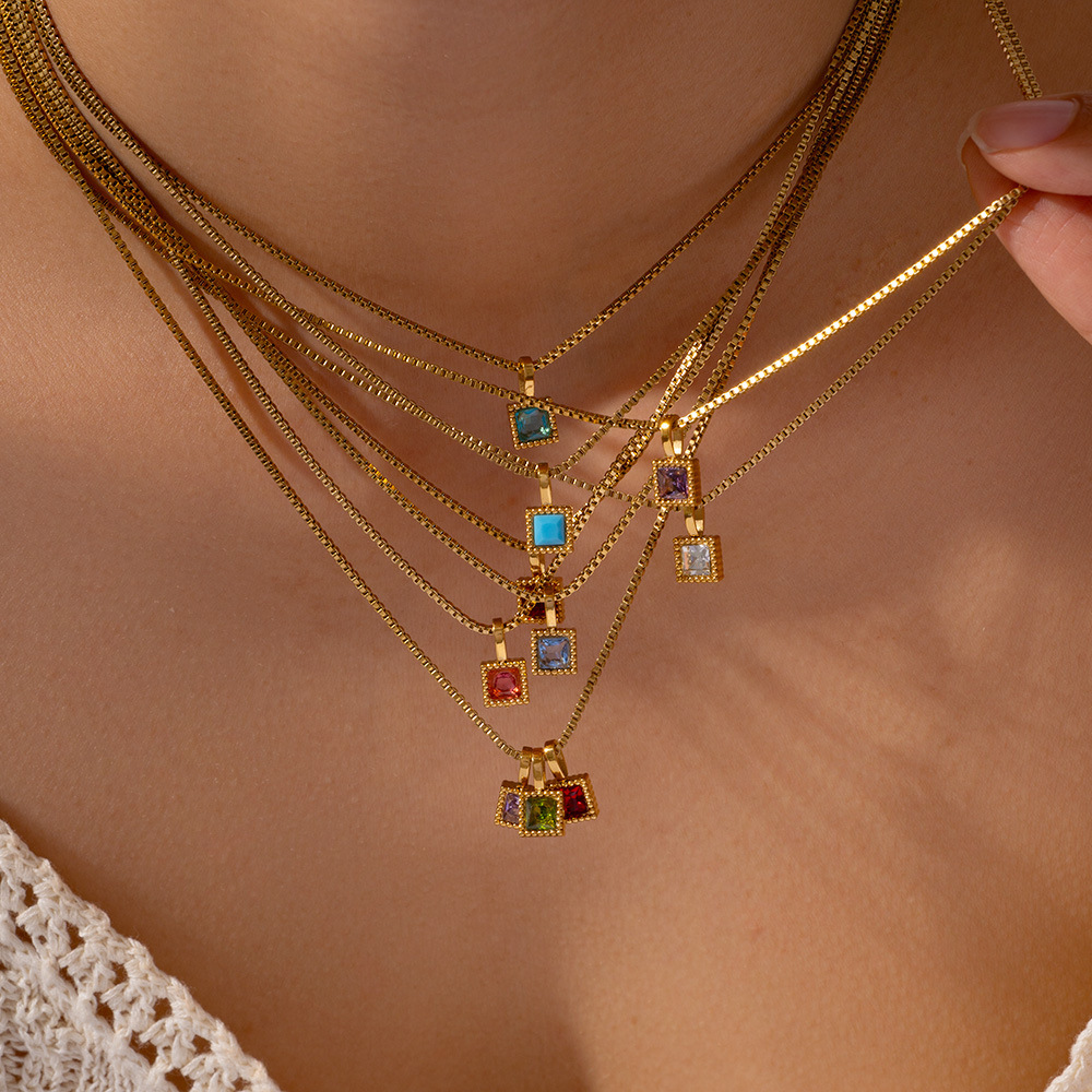 French Heart Pearl Pendant Necklace Stainless Steel in 18K Gold